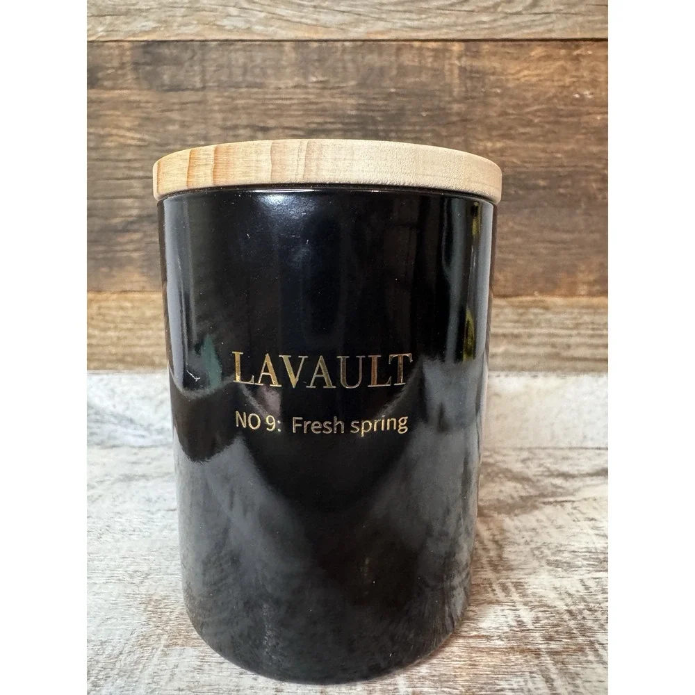 Lavault No. 9 Fresh‎ Spring Scent Black Jar Candle | Gift Idea